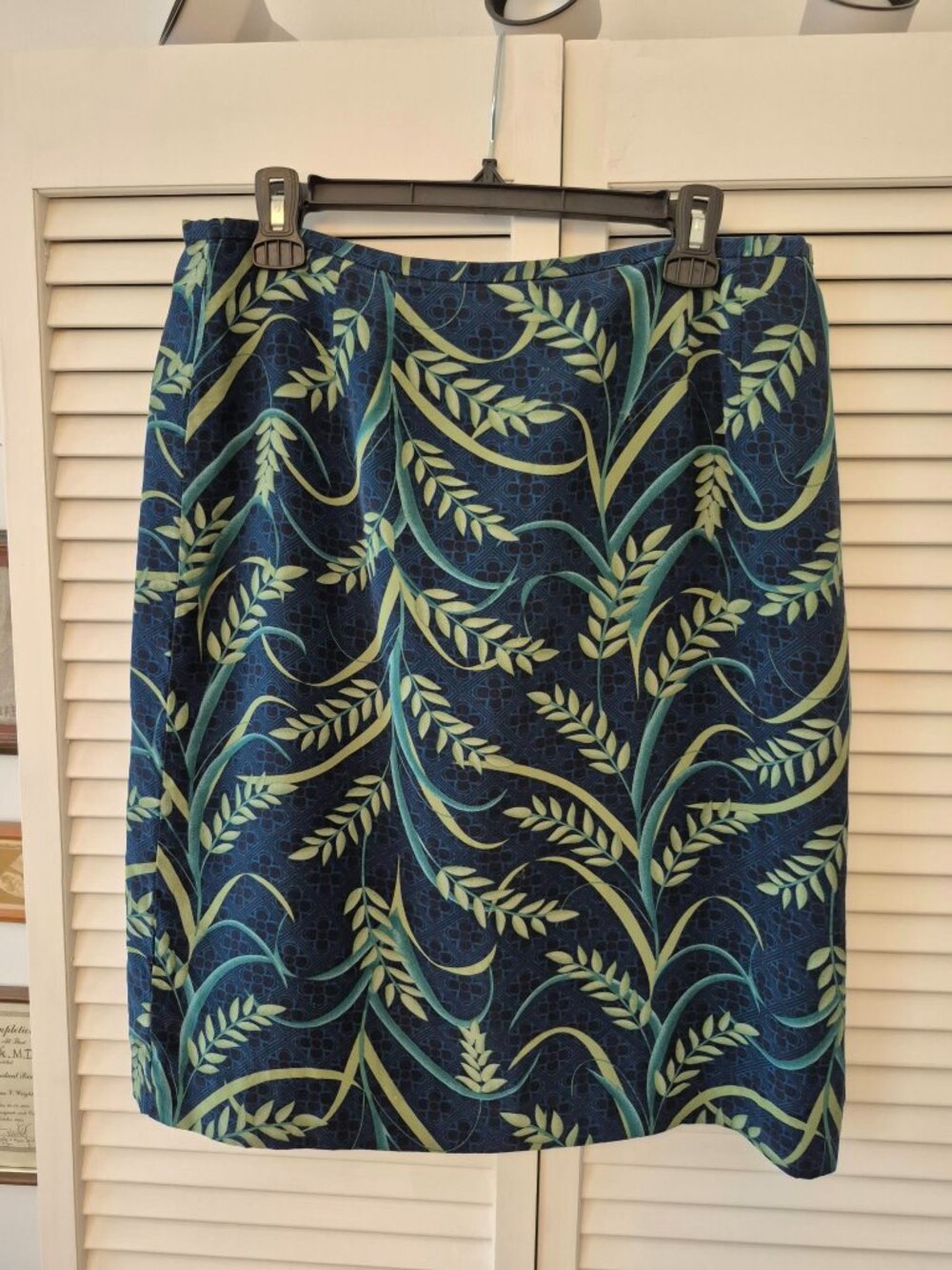Blue and Green Leaf Print fully lined silk Pencil Skirt size 14